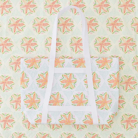 Hat Holding Beach Tote-Lulie Savannah