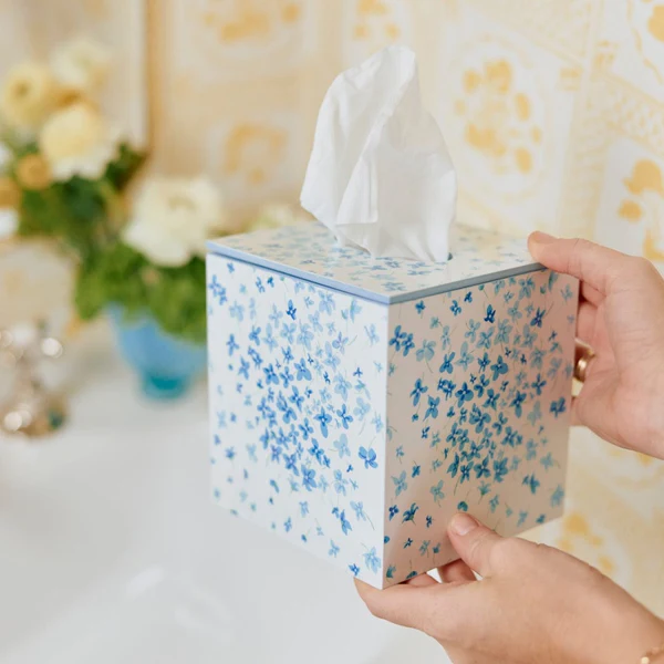 Betty Lacquer Tissue Box