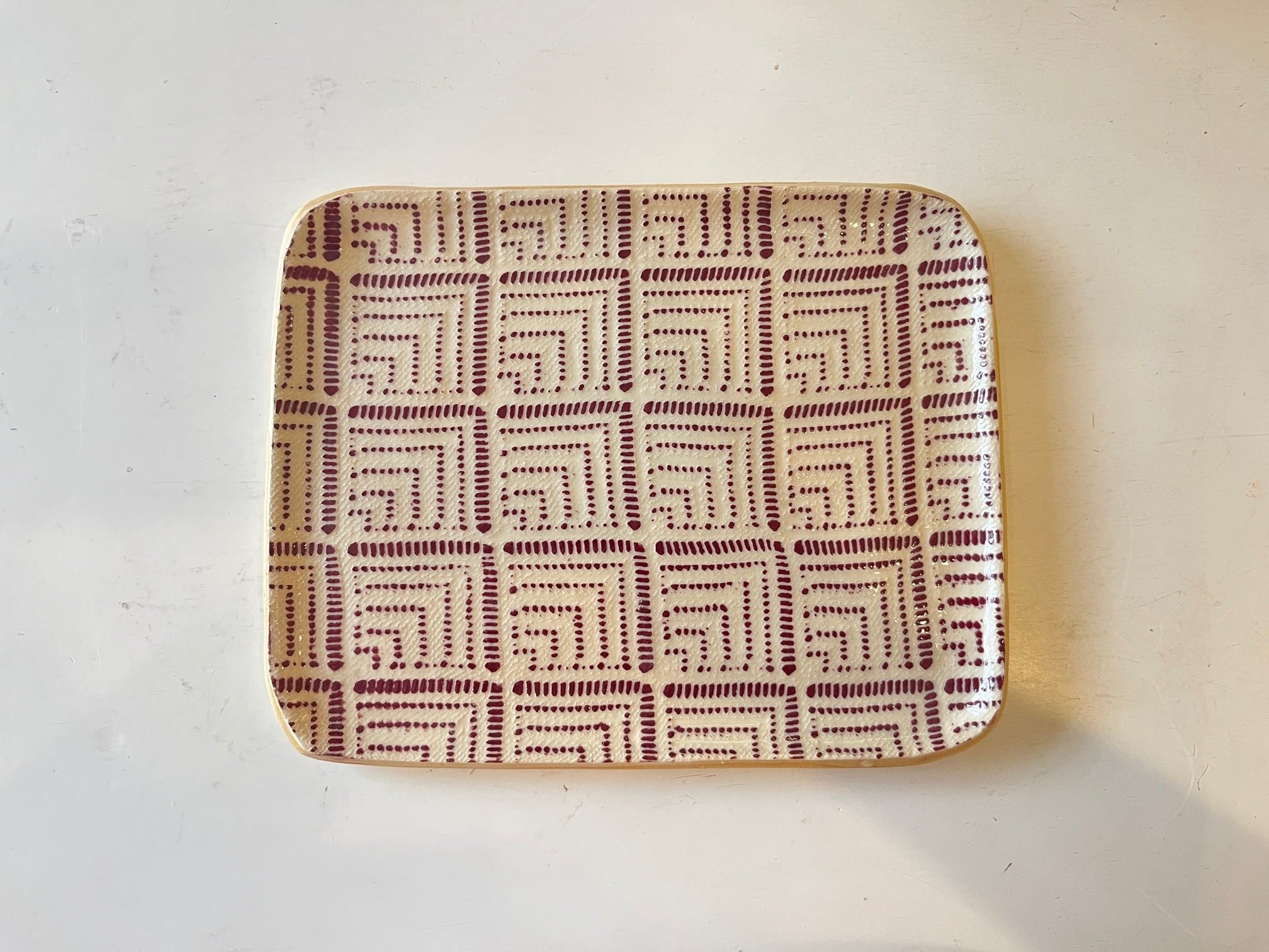 Tidbit Tray in Deco Bordeaux