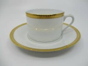 Laurier Gold Cup & Saucer Set